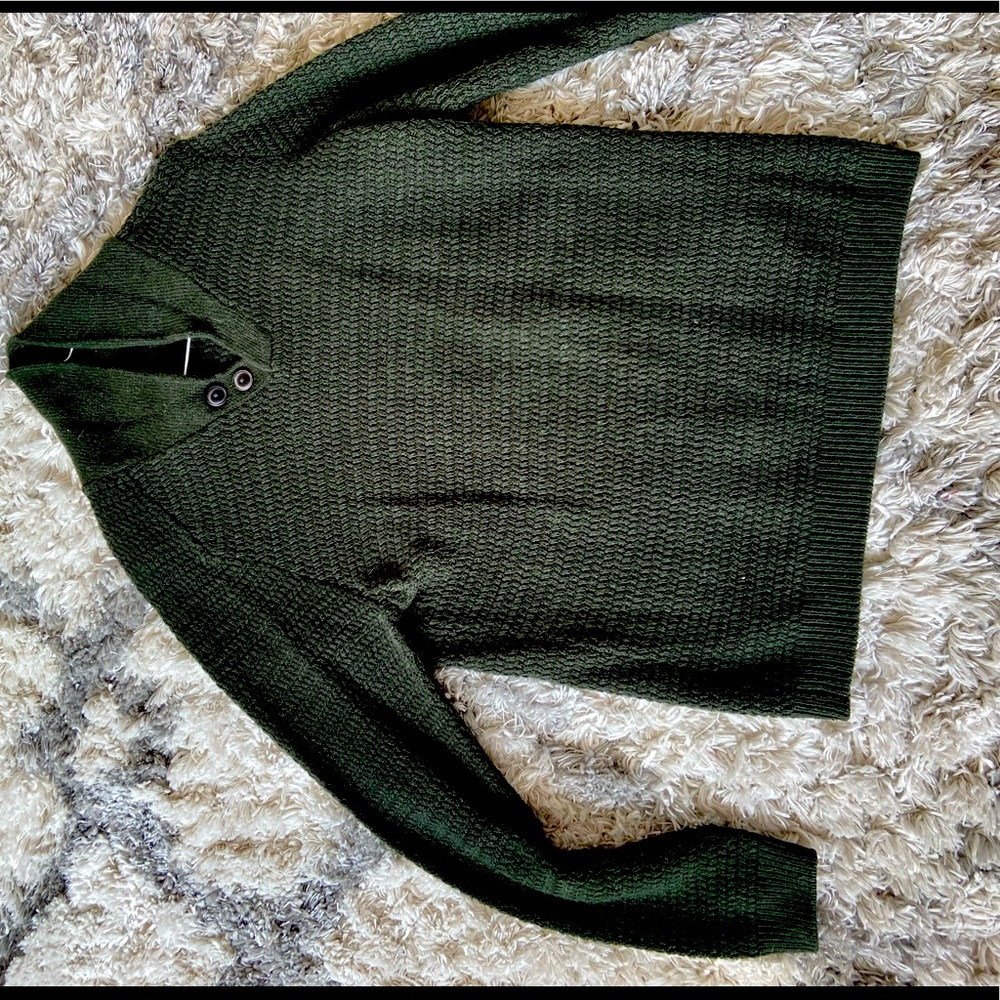 Army Green Sweater for Men (Good Condition)